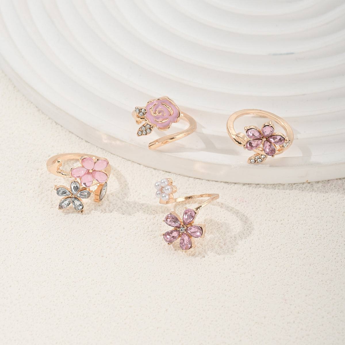 Wearsmartii Womens Fashion Flower Ring Set