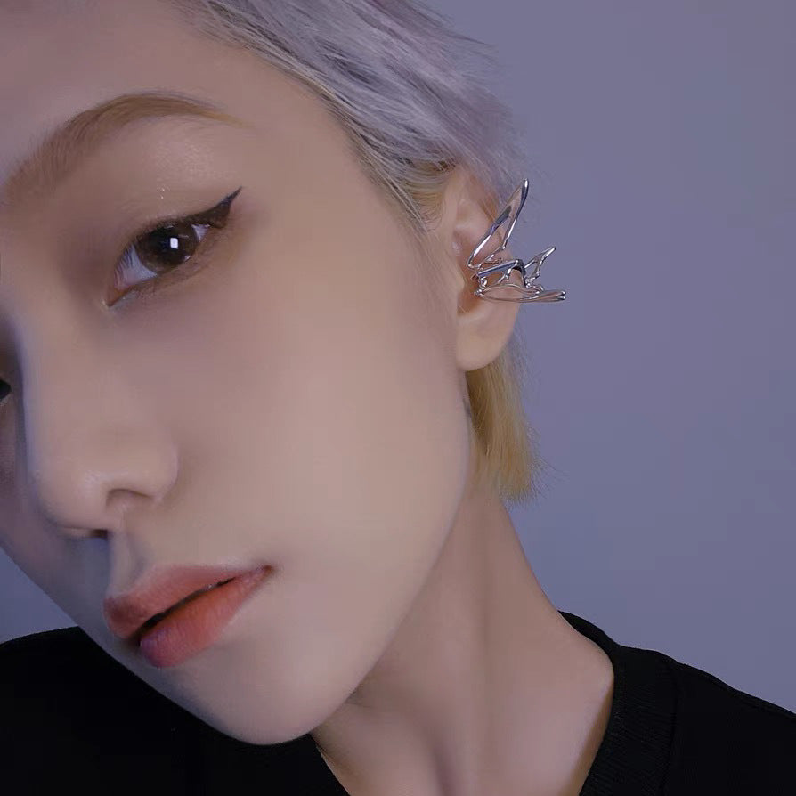 Dovetail Bow Motif / Cool Chic Aesthetic / Non-Pierced Ear Wraps / Coquette Style