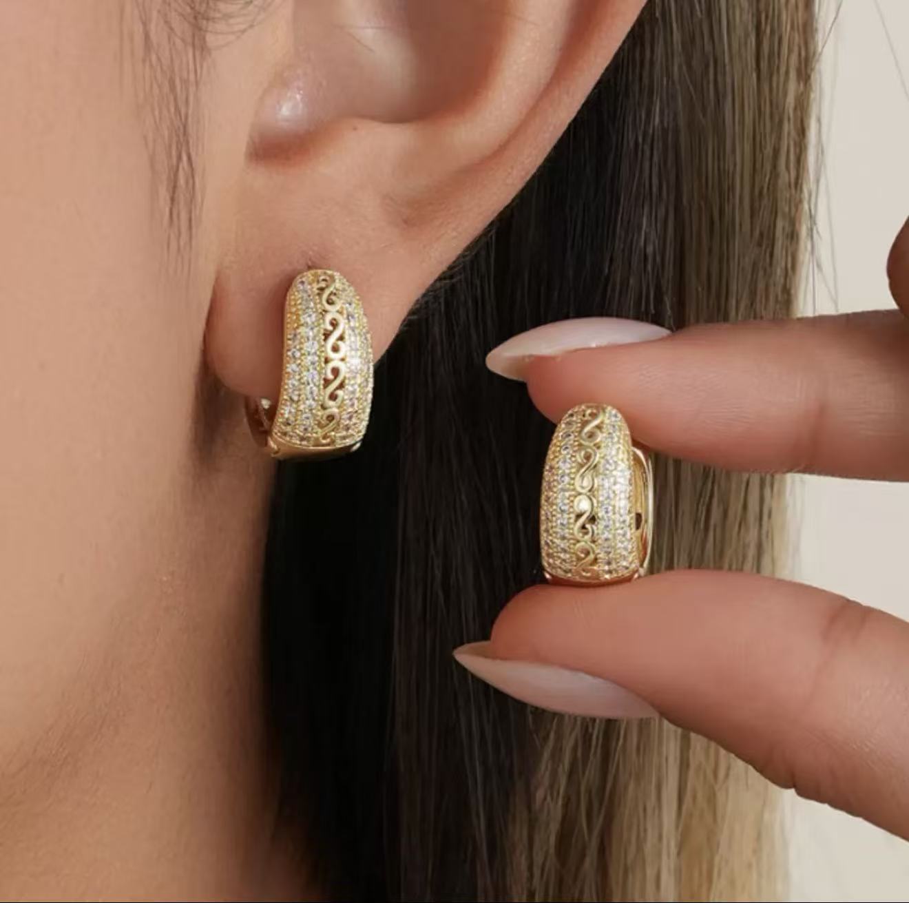 High-Quality Zircon / Sparkling Ear Clips / Luxury Non-Pierced Jewelry