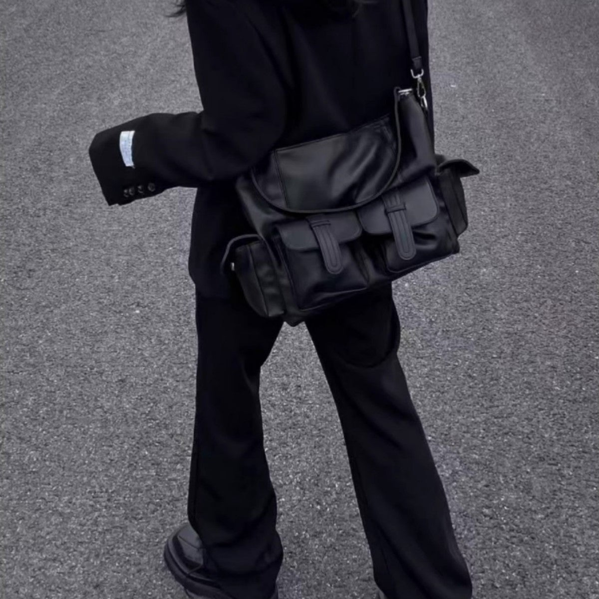 Large Capacity Simple Neutral Dark One-shoulder Oblique Bag