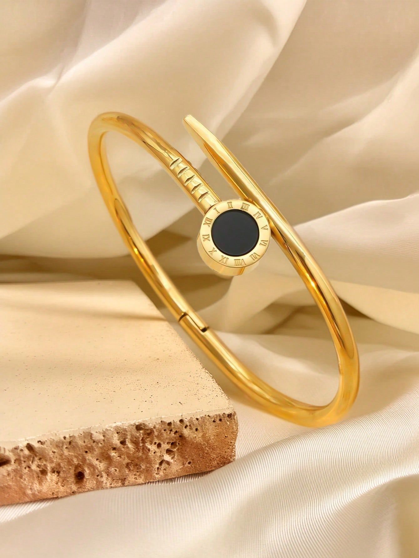 Wearsmartii Affordable Luxury Titanium Steel Bracelet