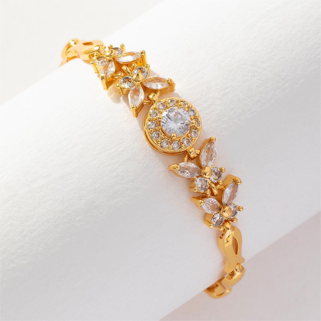 Stylish And Minimalist Alloy Bracelet For Women