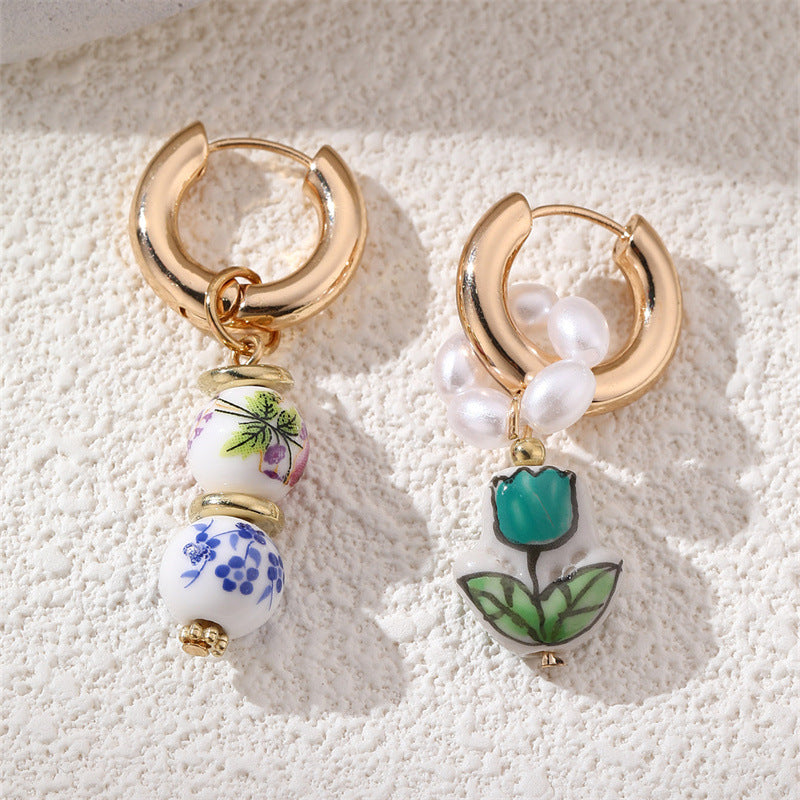 Wearsmartii Blue and White Porcelain Floral Pearl Earrings - Vintage Copper Clip-on Ear Clips