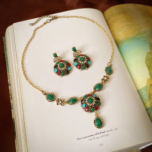 Wearsmartii Zircon Square Bow Necklace Earring Set