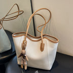 High-End Textured Retro Commuter Shoulder Bag In A Minimalist Style